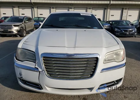2012 Chrysler 300 Limited из США, поврежденный, VIN 2C3CCACGXCH216512
